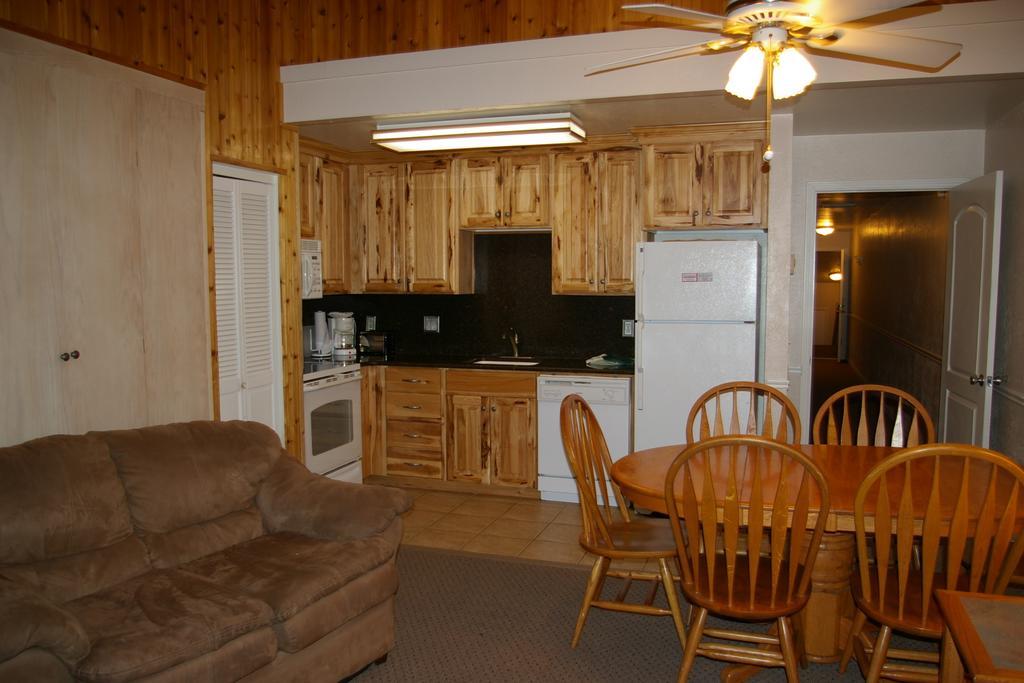 Multi Resorts At Bear Lake Garden City Habitación foto